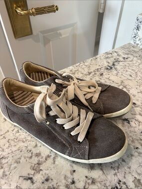 Taos Footwear gray Canvas Low-Top Sneakers with Cream Laces